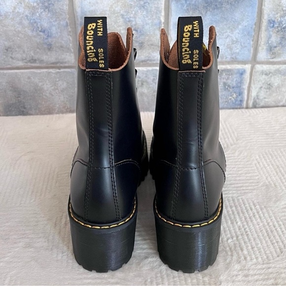 NEW Womens Size 6 Dr. Martens Leona Sendal Leather Heeled Lace Up Black Boots - Picture 3 of 8